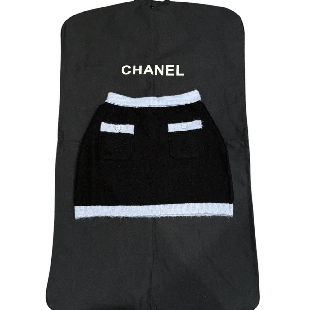 Chanel Wool & Alpaca Knitted Skirt
NEW